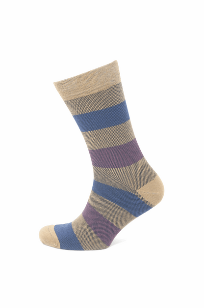 Modische Socke mit Streifen